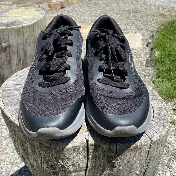 Skechers Air Cooled Men’s Black Sneakers - Picture 3 of 7